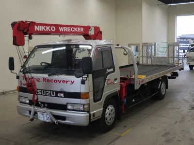 Isuzu ELF