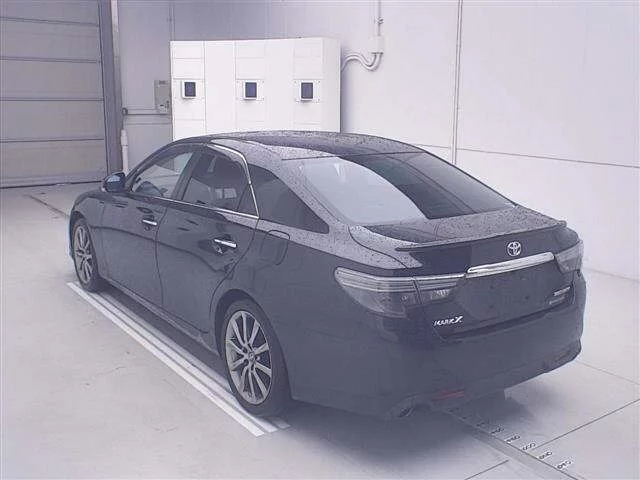 Toyota Mark X  с аукциона в Японии