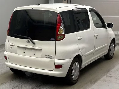 Toyota FUN CARGO