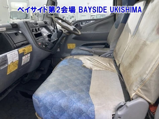 Mitsubishi Fuso Canter  с аукциона в Японии