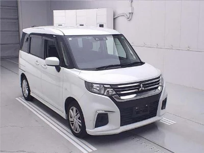 MITSUBISHI DELICA D:2