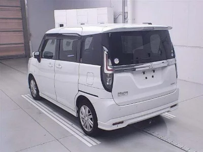 MITSUBISHI DELICA D:2