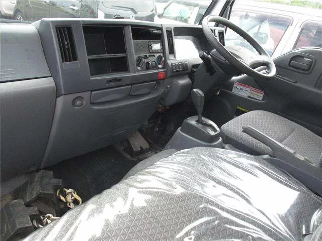 Isuzu Elf  с аукциона в Японии