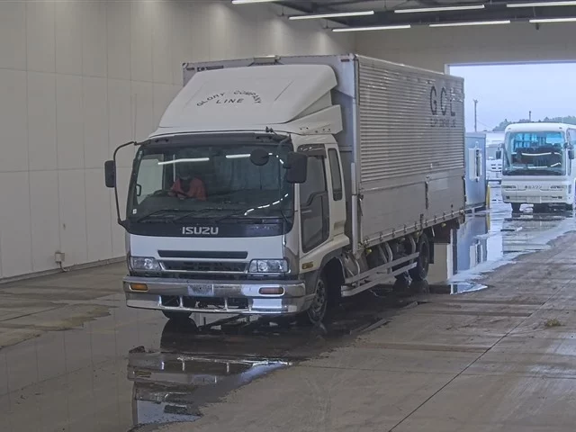 Isuzu Forward  с аукциона в Японии