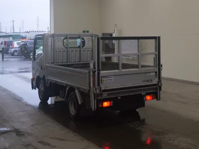 Nissan Atlas
