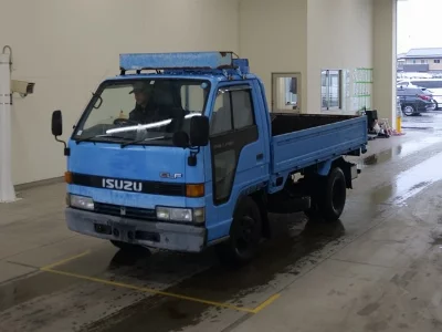 Isuzu Elf