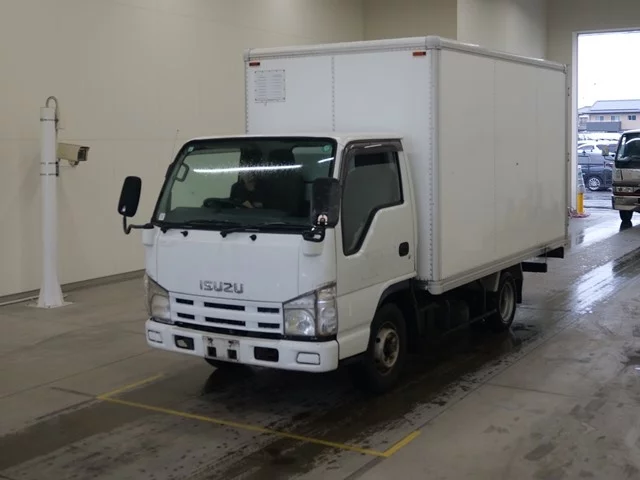Isuzu Elf  с аукциона в Японии