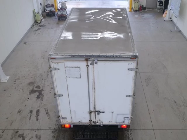 Isuzu Elf  с аукциона в Японии