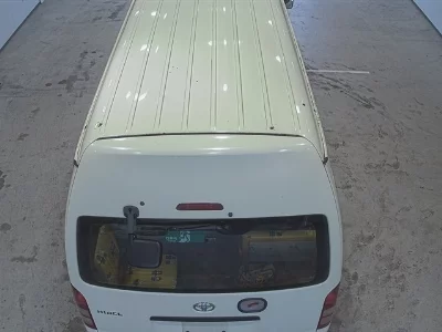 Toyota HiAce Commuter