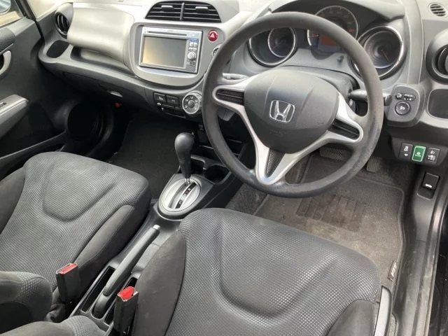 Honda Fit  с аукциона в Японии