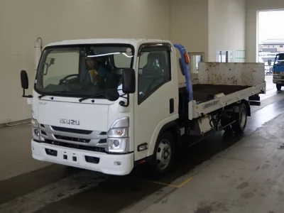 Isuzu ELF