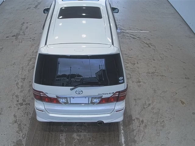 Toyota Alphard  с аукциона в Японии