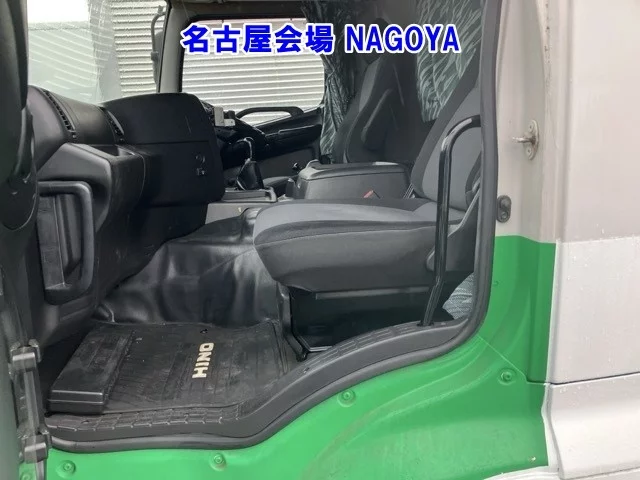 Hino Profia  с аукциона в Японии