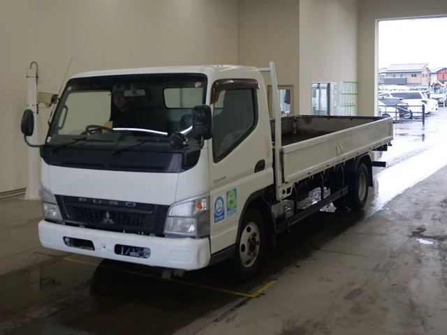 Mitsubishi Fuso Canter  с аукциона в Японии