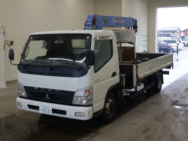 Mitsubishi Fuso Canter  с аукциона в Японии