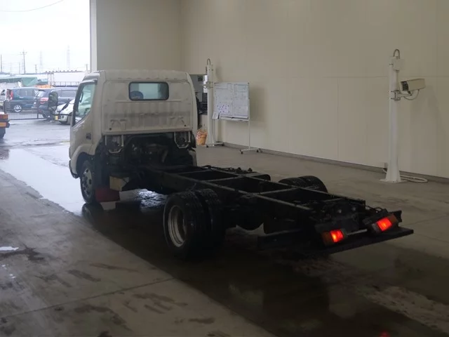 Hino Dutro  с аукциона в Японии
