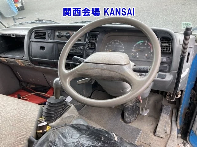 Mitsubishi Fuso Canter  с аукциона в Японии