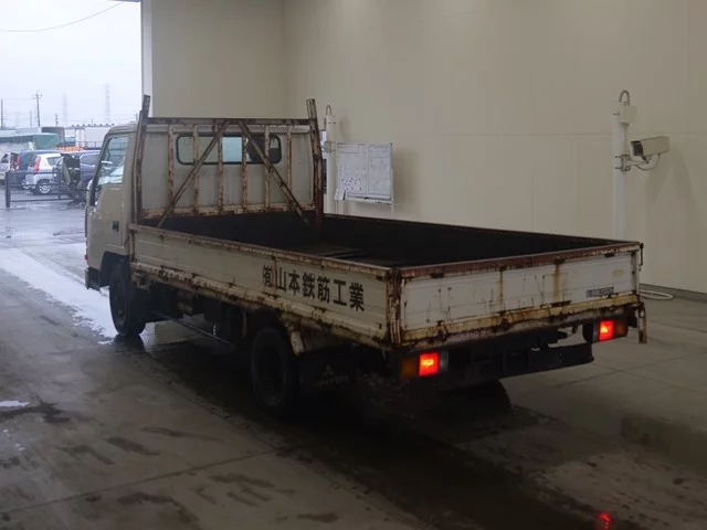 Mitsubishi Fuso Canter  с аукциона в Японии