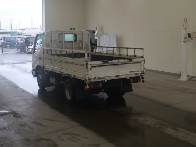 Toyota ToyoAce  с аукциона в Японии