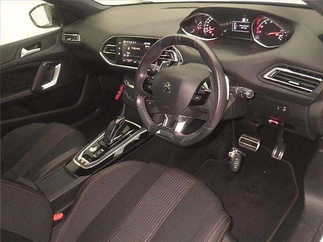 Peugeot 308  с аукциона в Японии
