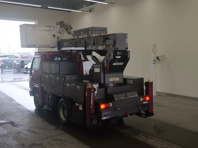 Isuzu Elf  с аукциона в Японии