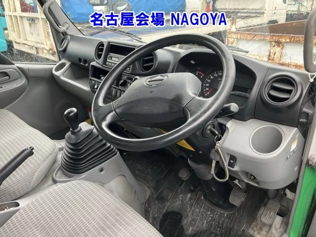 Hino Dutro  с аукциона в Японии