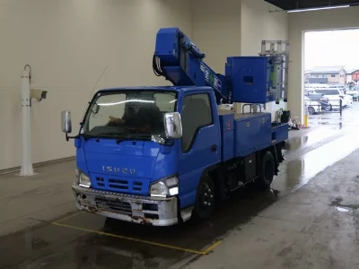 Isuzu Elf