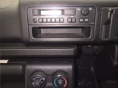 MAZDA FAMILIA