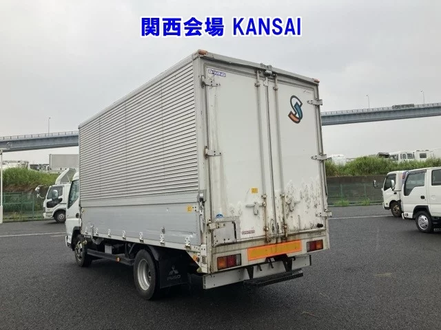 Mitsubishi Fuso Canter  с аукциона в Японии