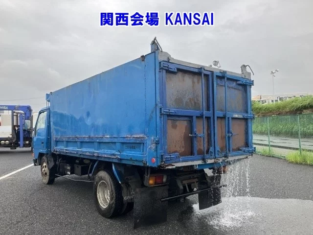 Mitsubishi Fuso Canter  с аукциона в Японии