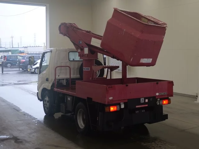 Hino Dutro  с аукциона в Японии