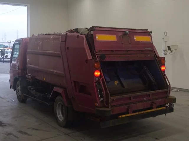 Mitsubishi Fuso Canter  с аукциона в Японии