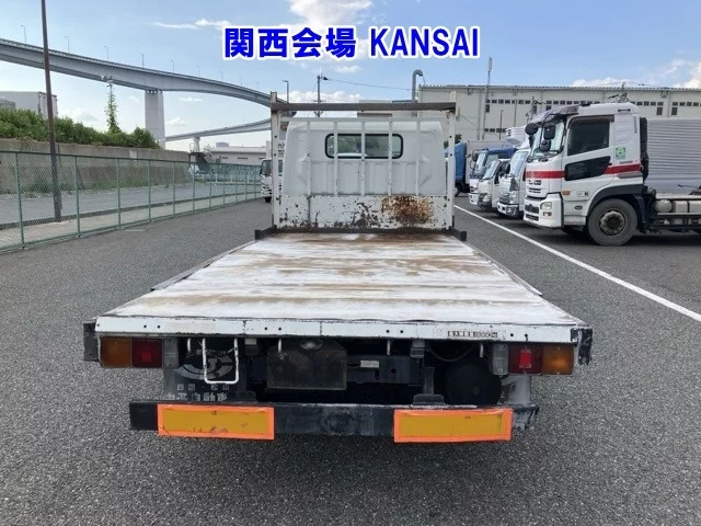 Mitsubishi Fuso Canter  с аукциона в Японии