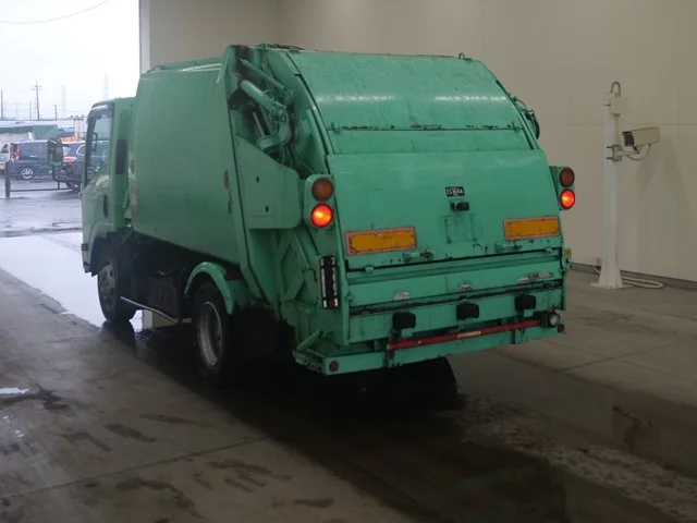 Isuzu Elf  с аукциона в Японии