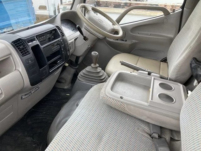 Toyota ToyoAce  с аукциона в Японии