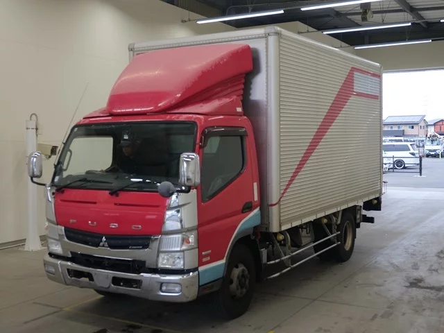 Mitsubishi Fuso Canter  с аукциона в Японии