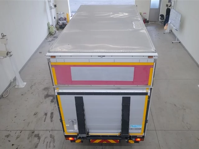 Mitsubishi Fuso Canter  с аукциона в Японии
