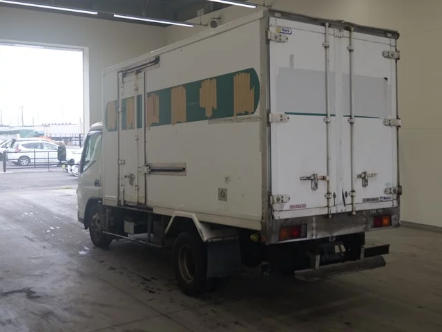 Mitsubishi Fuso Canter  с аукциона в Японии