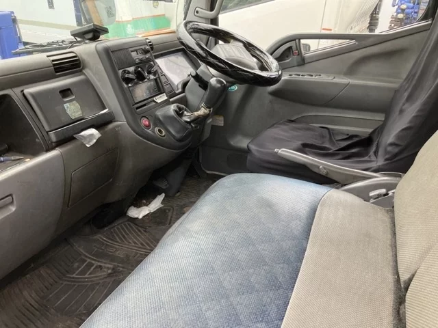 Mitsubishi Fuso Canter  с аукциона в Японии