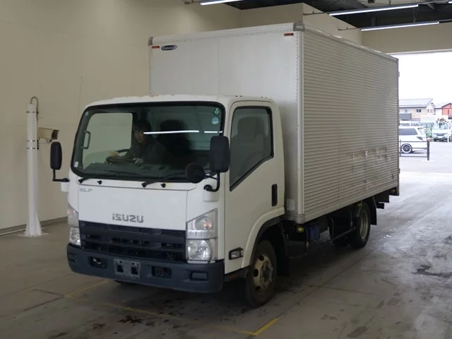 Isuzu Elf  с аукциона в Японии