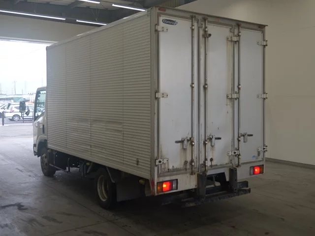 Isuzu Elf  с аукциона в Японии