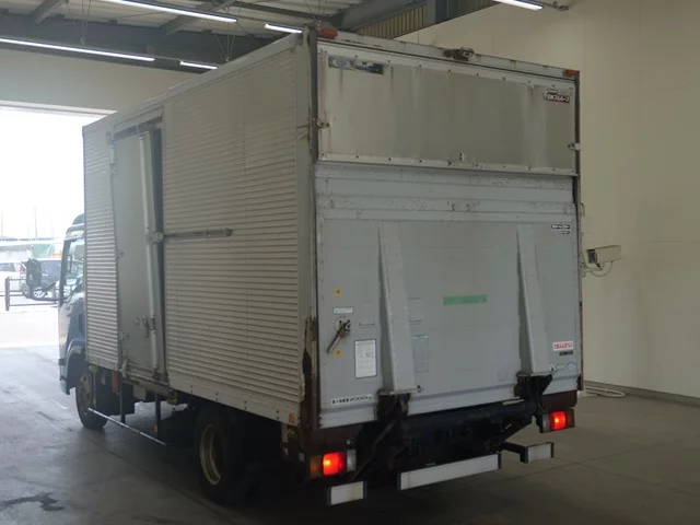 Isuzu Elf  с аукциона в Японии