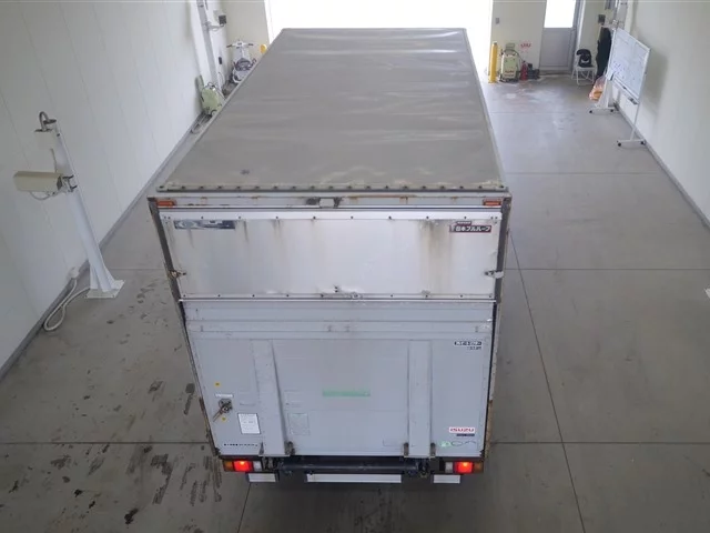 Isuzu Elf  с аукциона в Японии