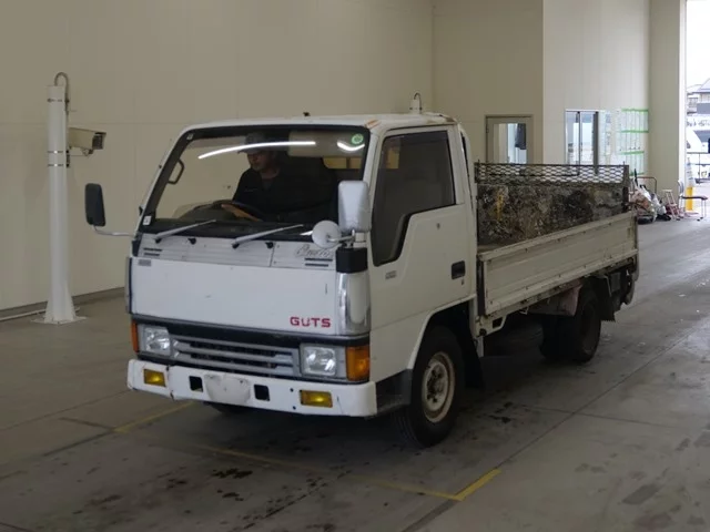 Mitsubishi Fuso Canter  с аукциона в Японии