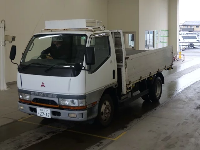 Mitsubishi Fuso Canter  с аукциона в Японии