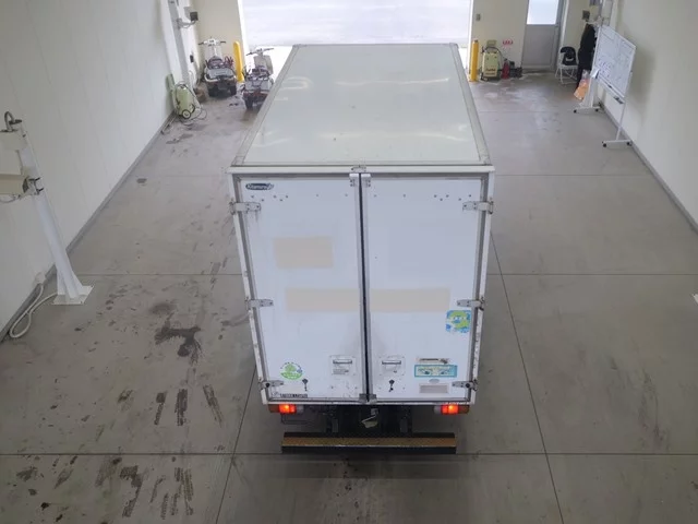 Toyota Dyna  с аукциона в Японии