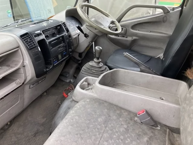 Toyota Dyna  с аукциона в Японии
