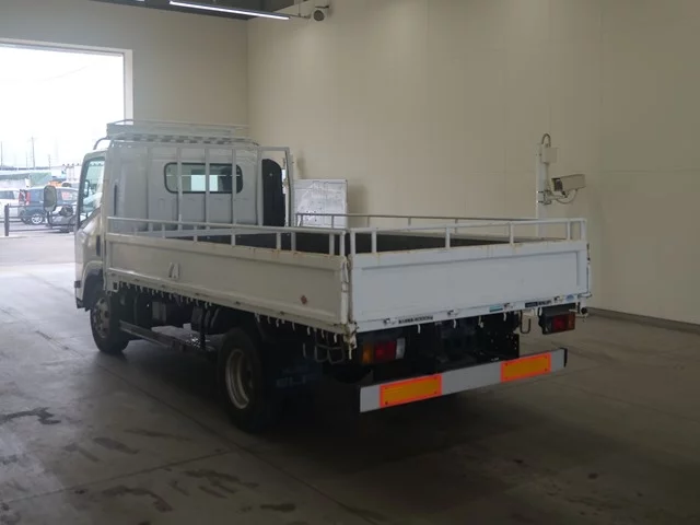 Isuzu Elf  с аукциона в Японии