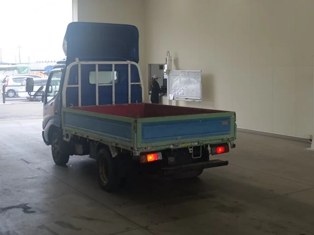 Hino Dutro  с аукциона в Японии