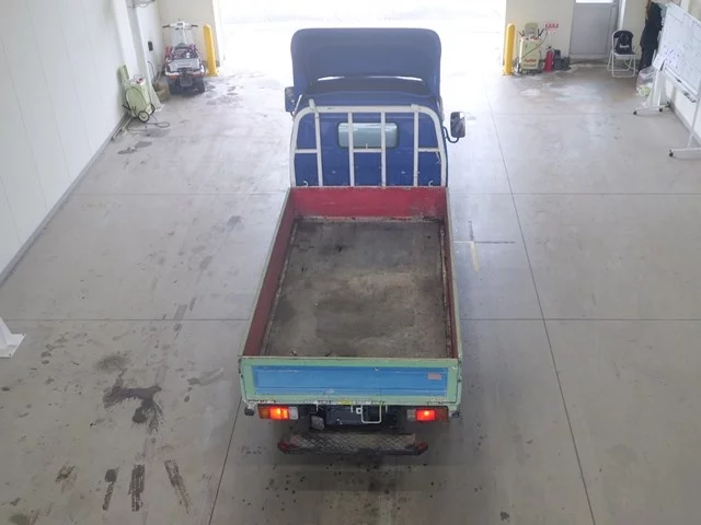 Hino Dutro  с аукциона в Японии
